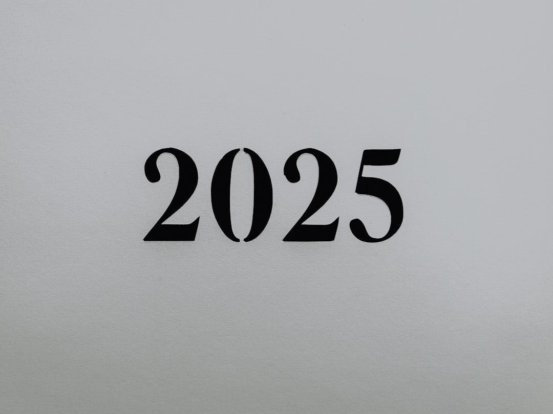 Winter 2025-2026 Fashion Trends: Key Pieces, Celebrity Styles, and Smart Shopping Tips