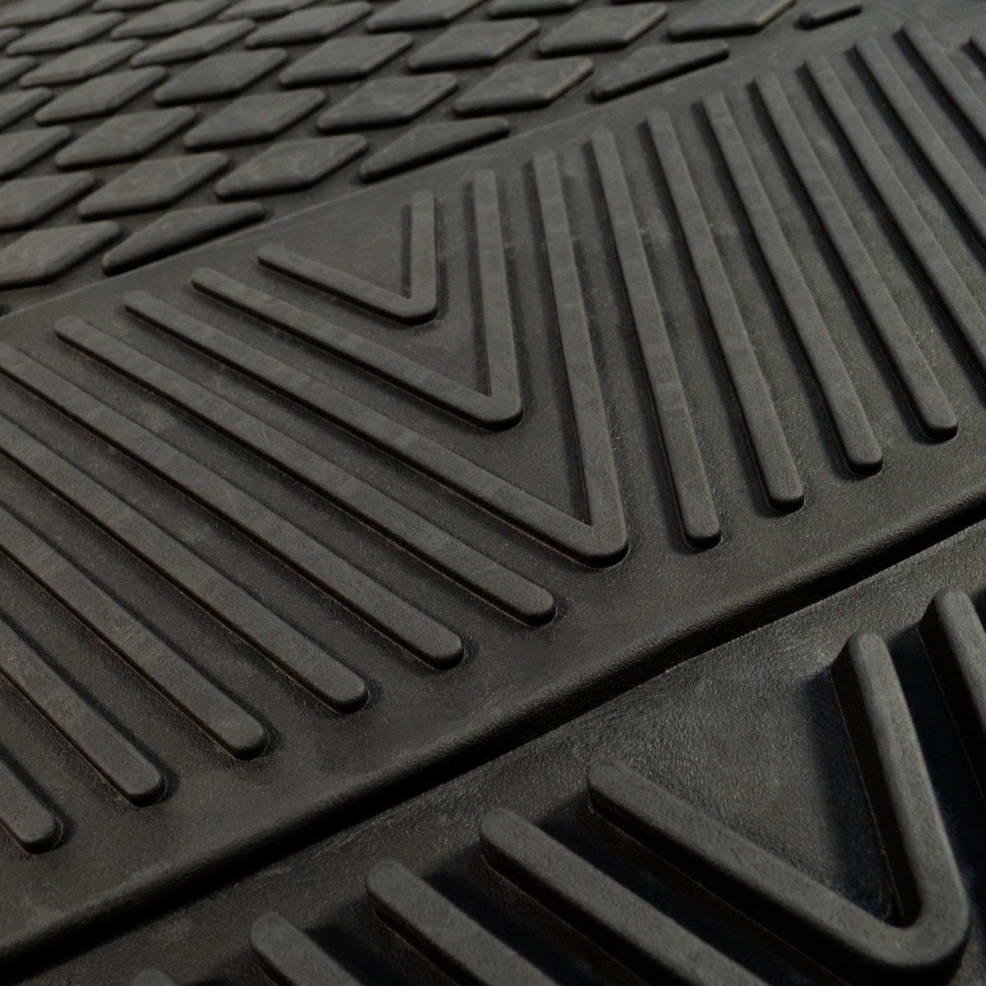 Dayton 2-Pc Vinyl Car Mats 17X27