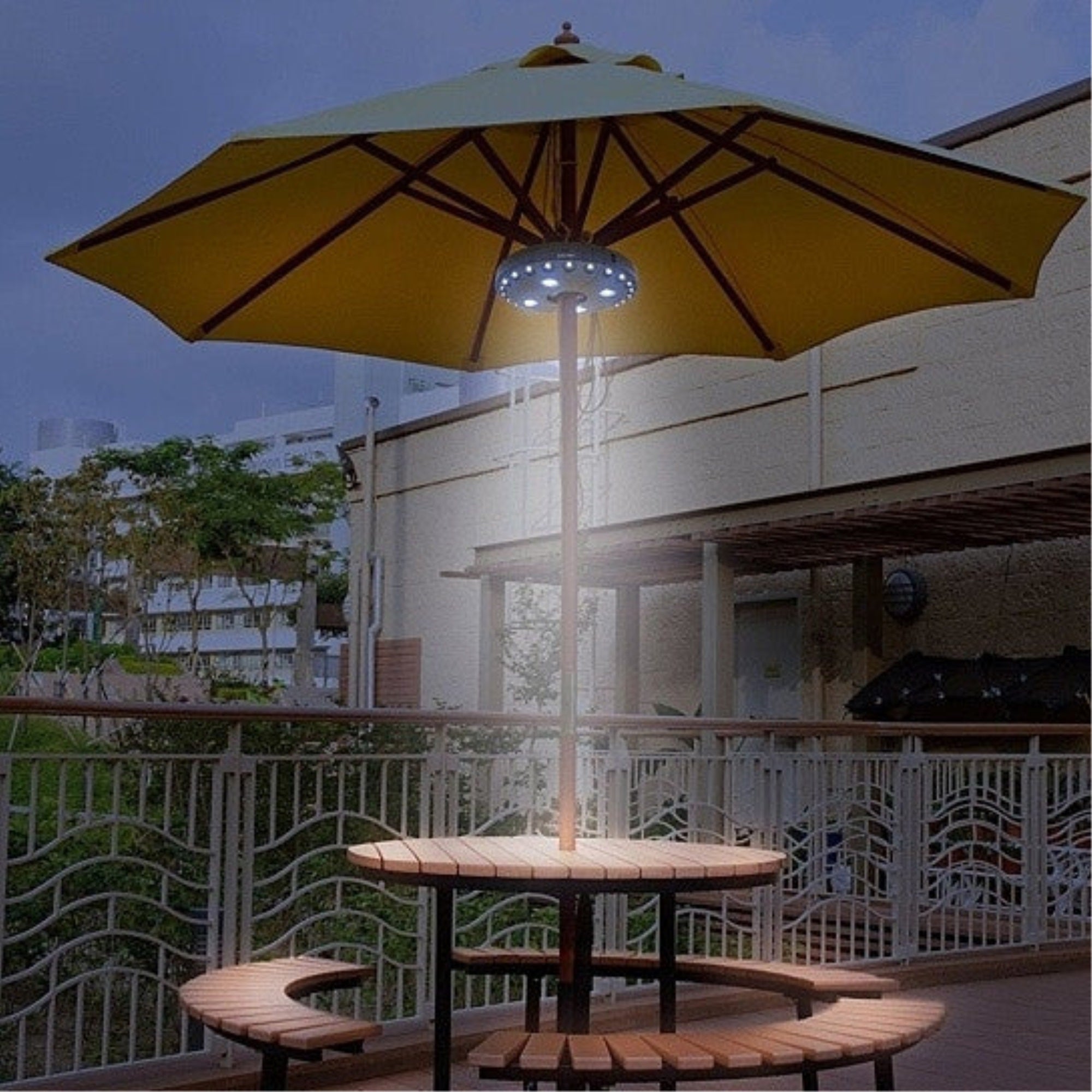 Ufo 360 Patio Umbrella Light With 28 Led Ring