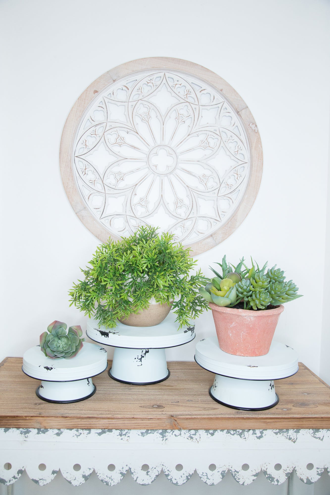 S/3 Distressed Enamel Pedestal Servers