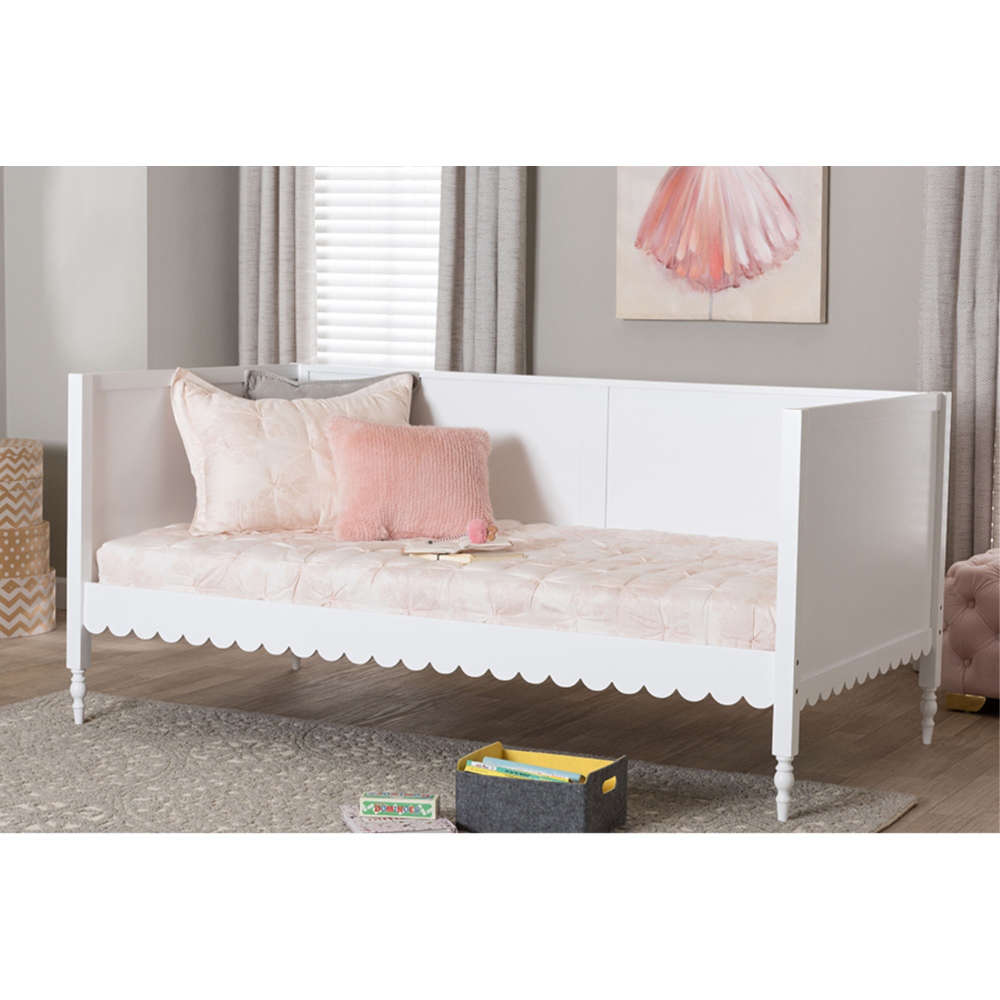 Baxton Studio Roni Modern White Wood Twin Daybed with Scalloped Edges