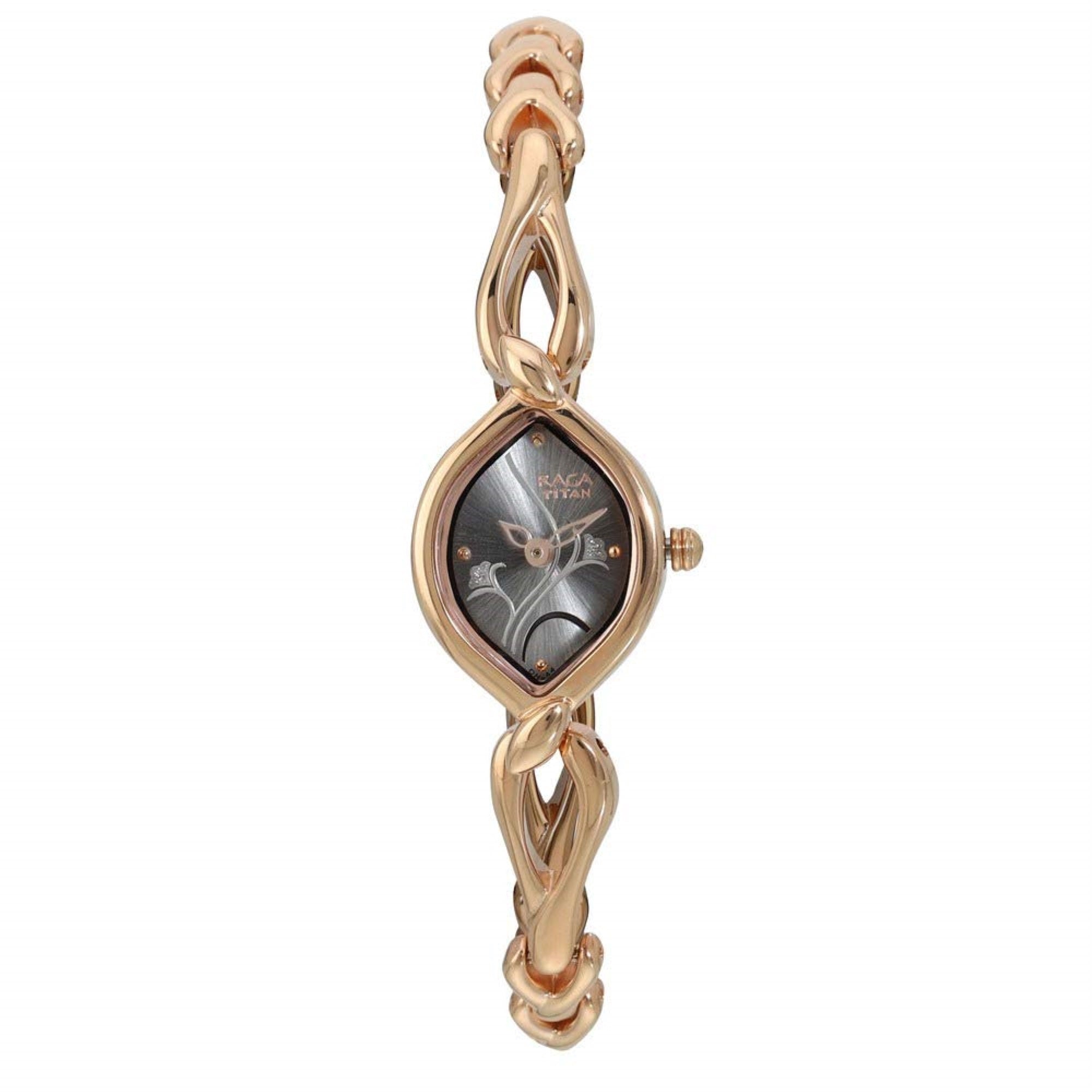 Titan Women Metal Analog Silver Dial Watch-Nn2455Wm01/Np2455Wm01, Band Color-Rose Gold