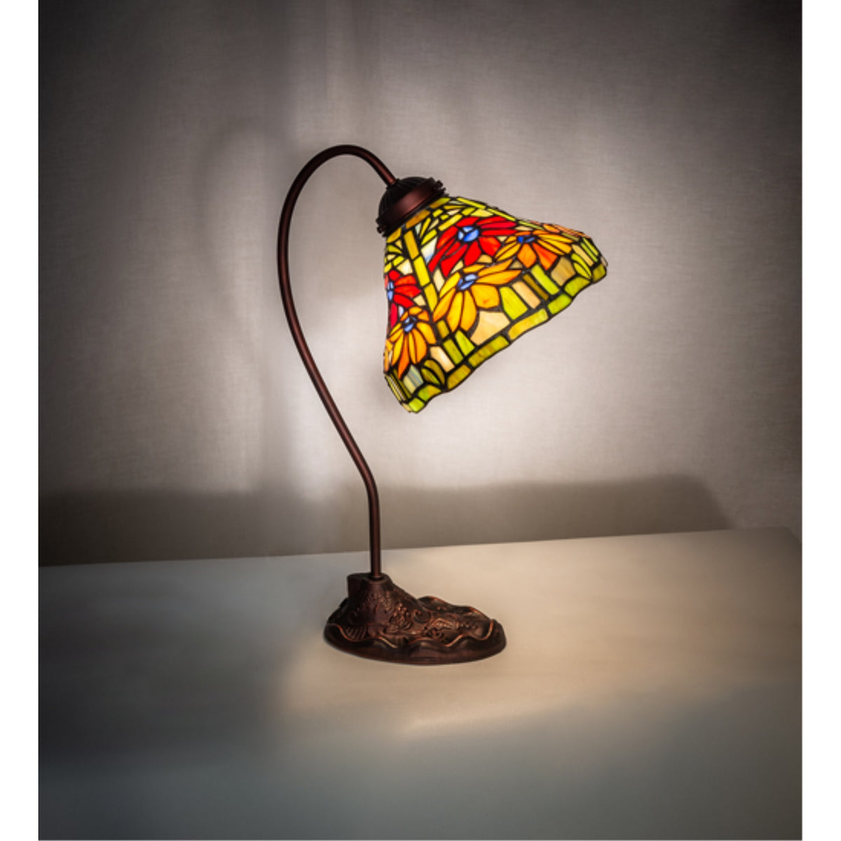 18' High Poinsettia Desk Lamp