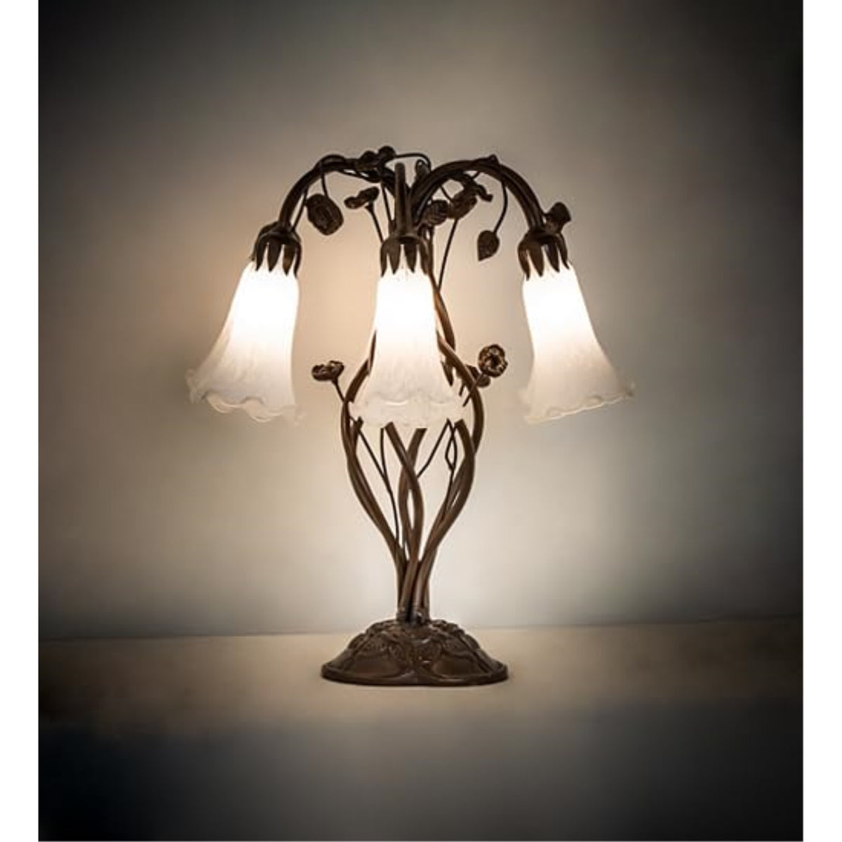 18' High White Tiffany Pond Lily 6 Light Table Lamp