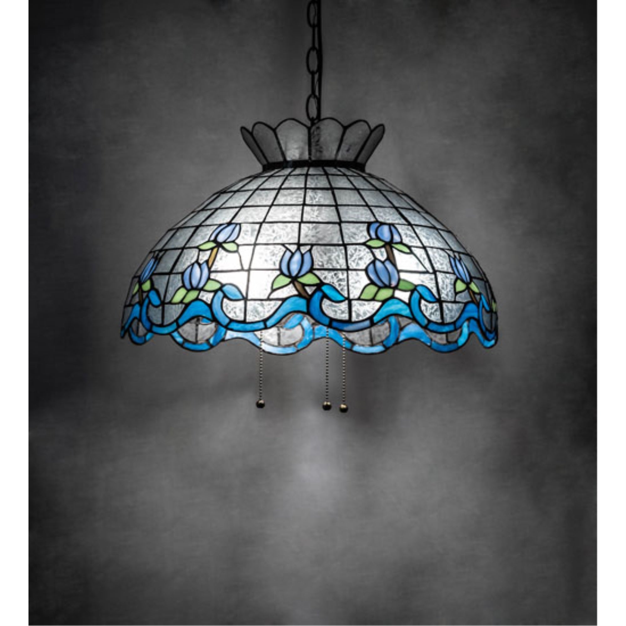 20' Wide Roseborder Pendant