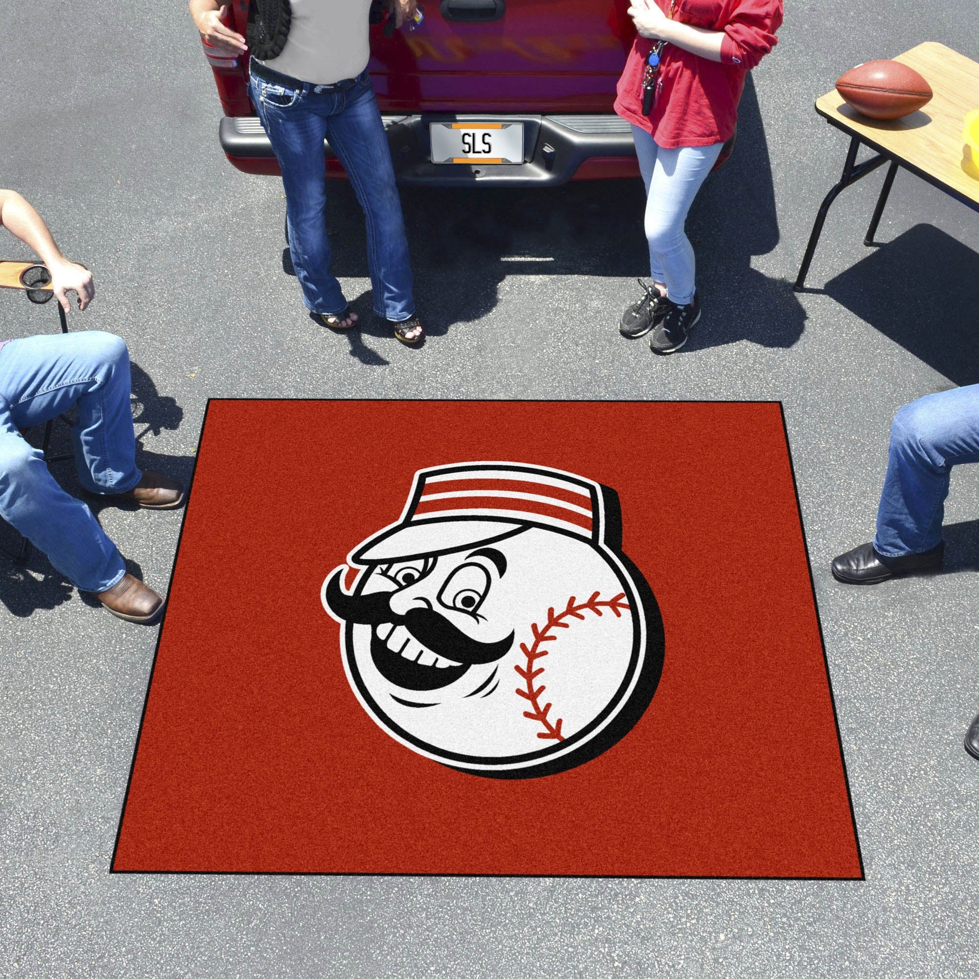 Cincinnati Reds Tailgater Rug - 5Ft. X 6Ft.