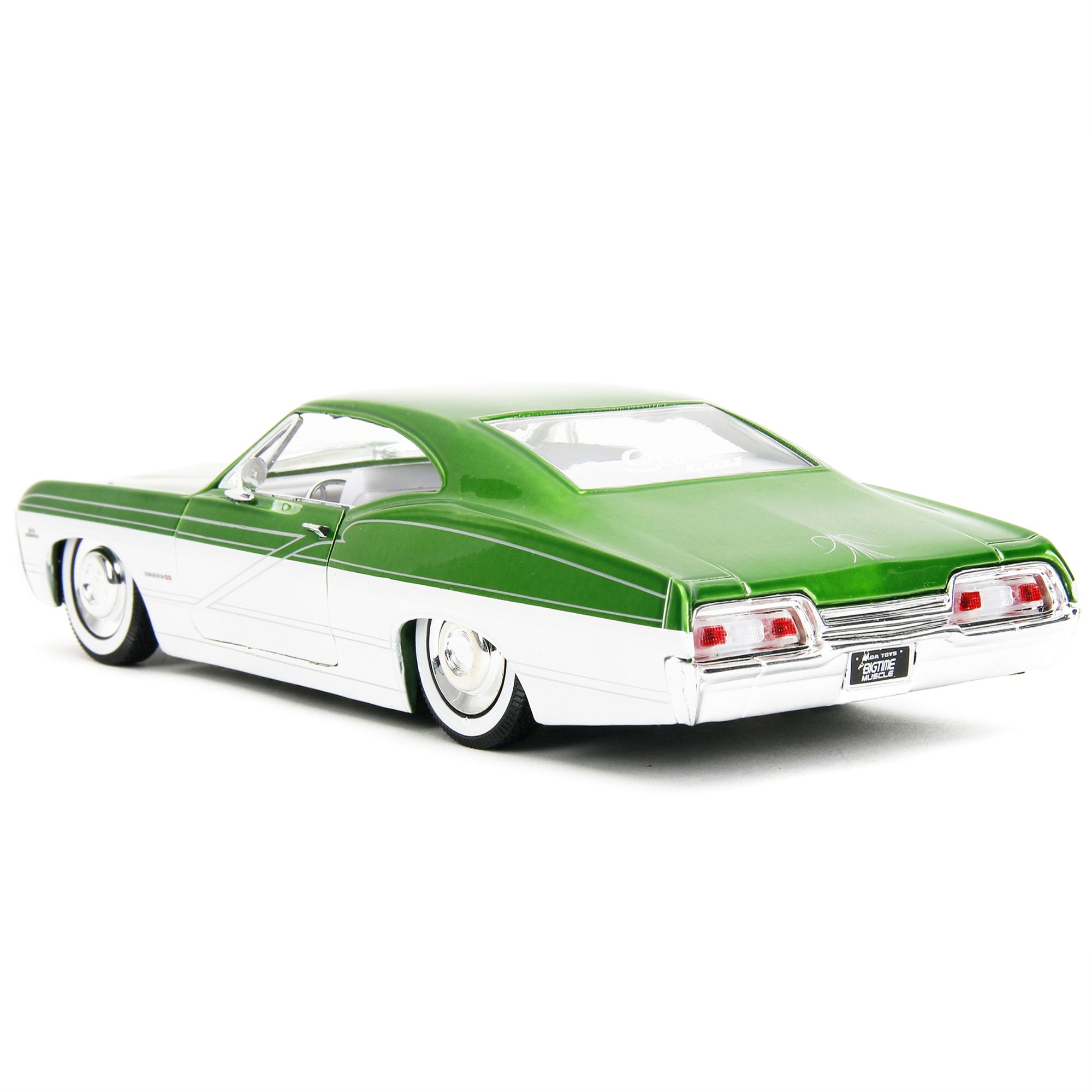1967 Chevrolet Impala SS Green Metallic and White with White Interior “Bigtime Muscle” Series 1/24 Diecast Model Car by Jada