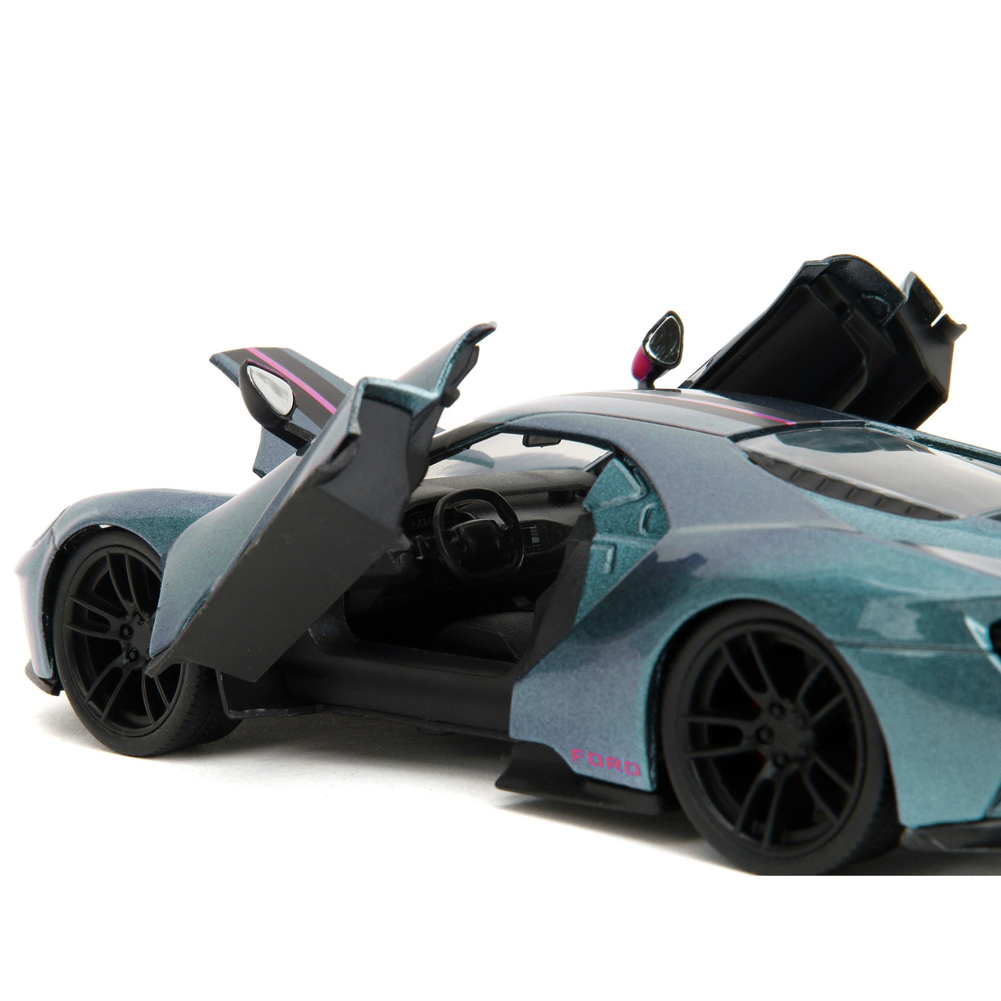 2017 Ford GT Blue Metallic with Pink and Black Stripes “Pink Slips” Series 1/24 Diecast Model Car by Jada