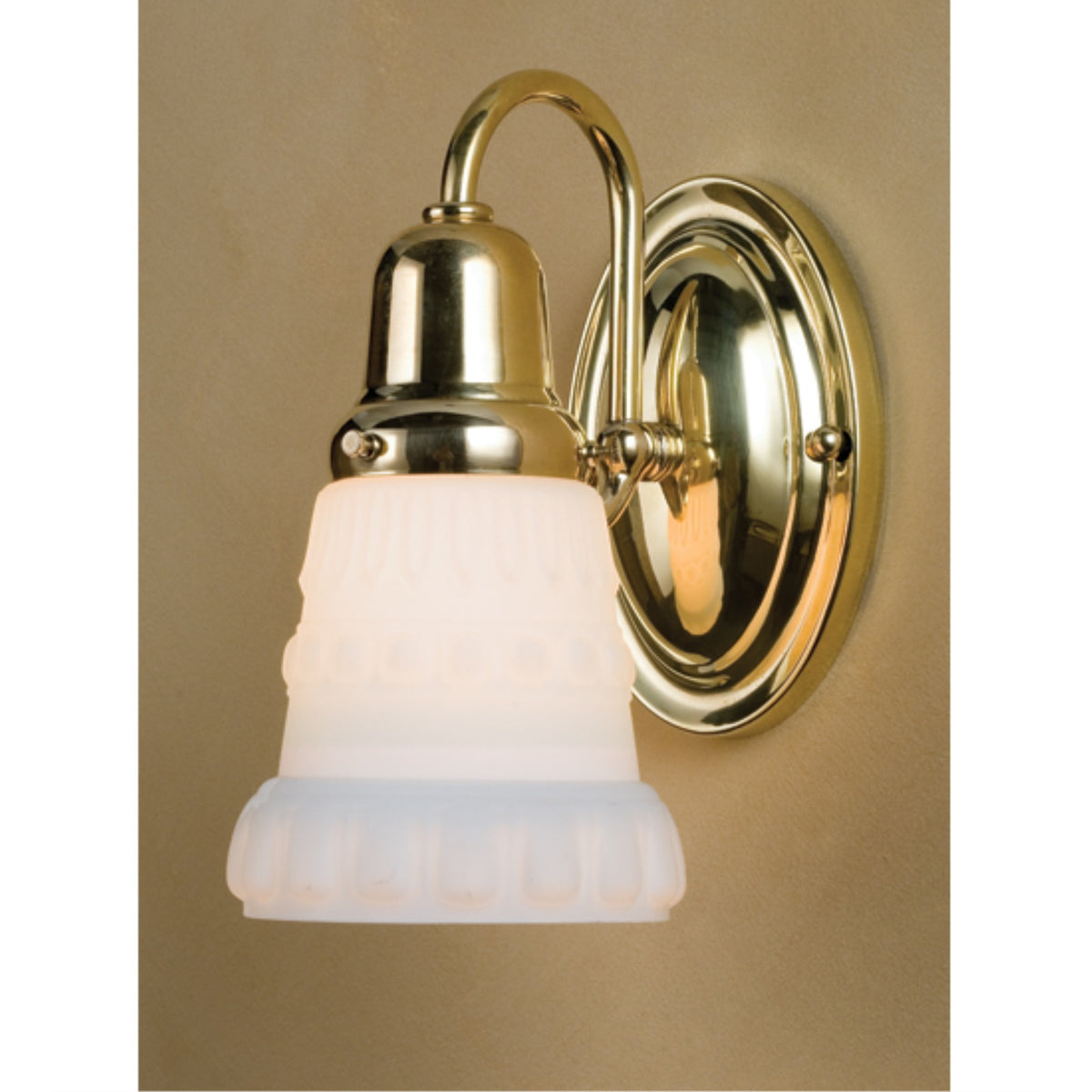 4.5'W Saratoga Embossed Wall Sconce