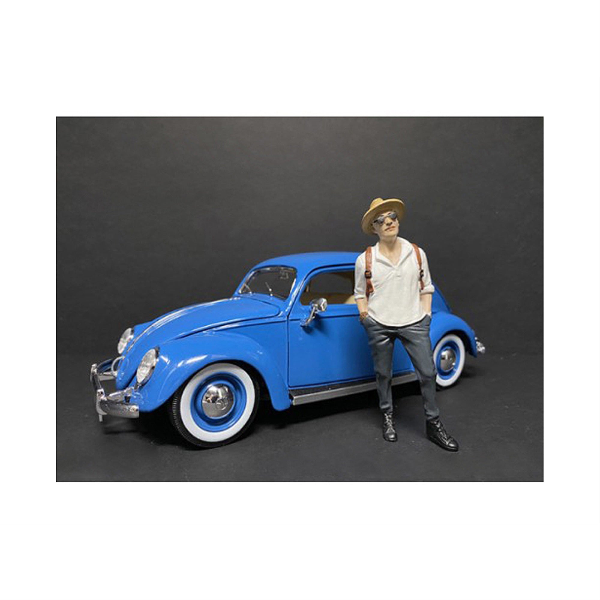 Partygoers' Figurine Iii For 1/24 Scale Models By American Diorama