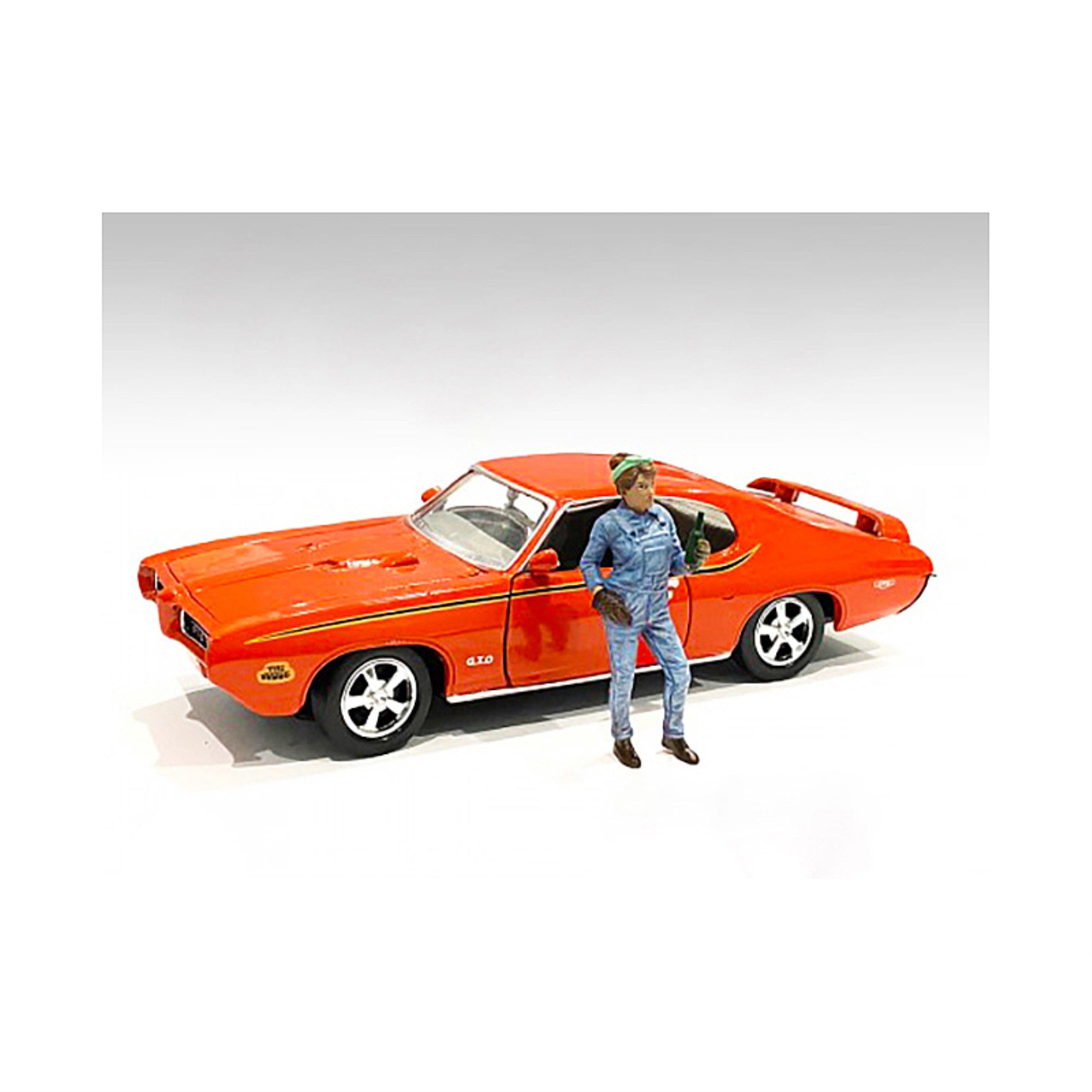 Retro Female Mechanic Iv Figurine For 1/24 Scale Models By American Diorama