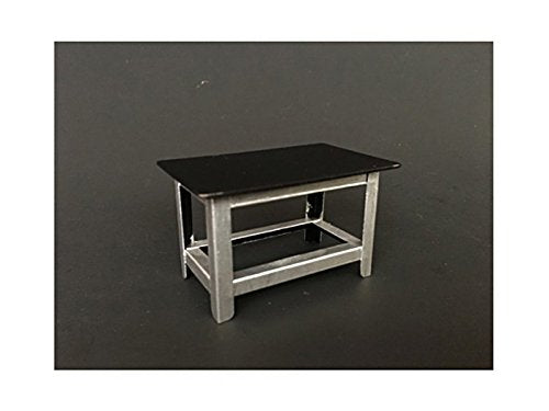 American Diorama 77531 Metal Work Bench For 1 Isto 24 Scale Models