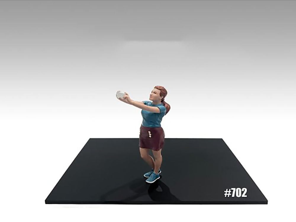Figure24 Series 1″ Figure 702 for 1/24 Scale Models by American Diorama