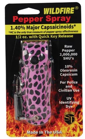 Wildfire 1.4% MC 1/2 oz pepper spray fashion leatherette holster and quick release keychain cheetah black/pink