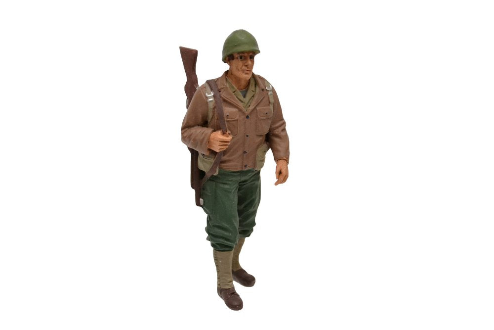 American Diorama   -   77410   -   Figurine   -   Wwii Usa Soldier 1   Riffle   -   Scale 1/18   -   Brown/Beige