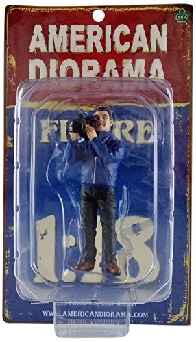 American Diorama 77427 Camera Crew Figure I Camera Man For 1:18 Scale Models