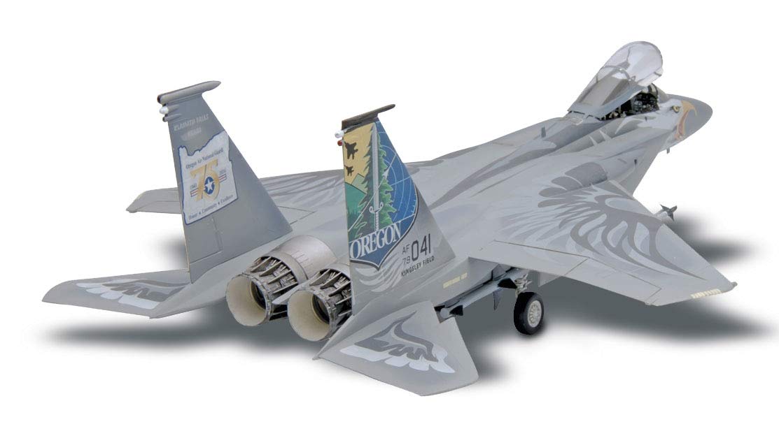 Level 4 Model Kit McDonnell Douglas F-15C Eagle Fighter Aircraft 1/48 Scale Model by Revell