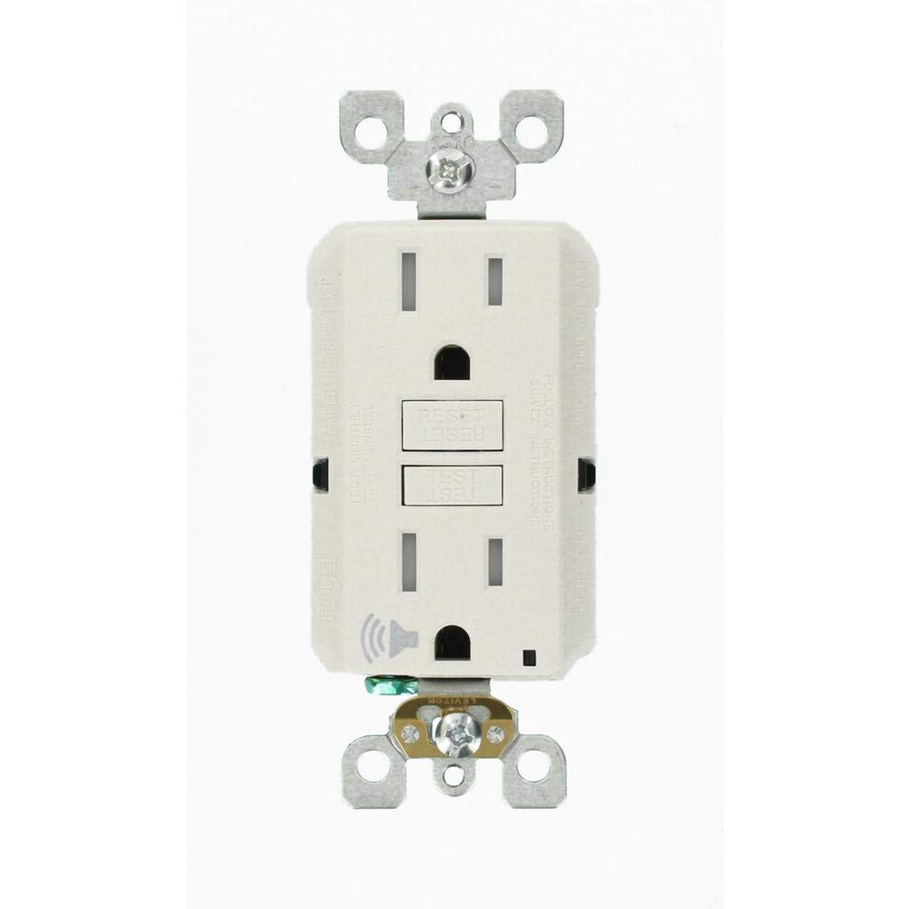 Leviton Smartlockpro 15 Amp 125-Volt Self-Test Tamper-Resistant Gfci Outlet With Audible Trip Alert, White