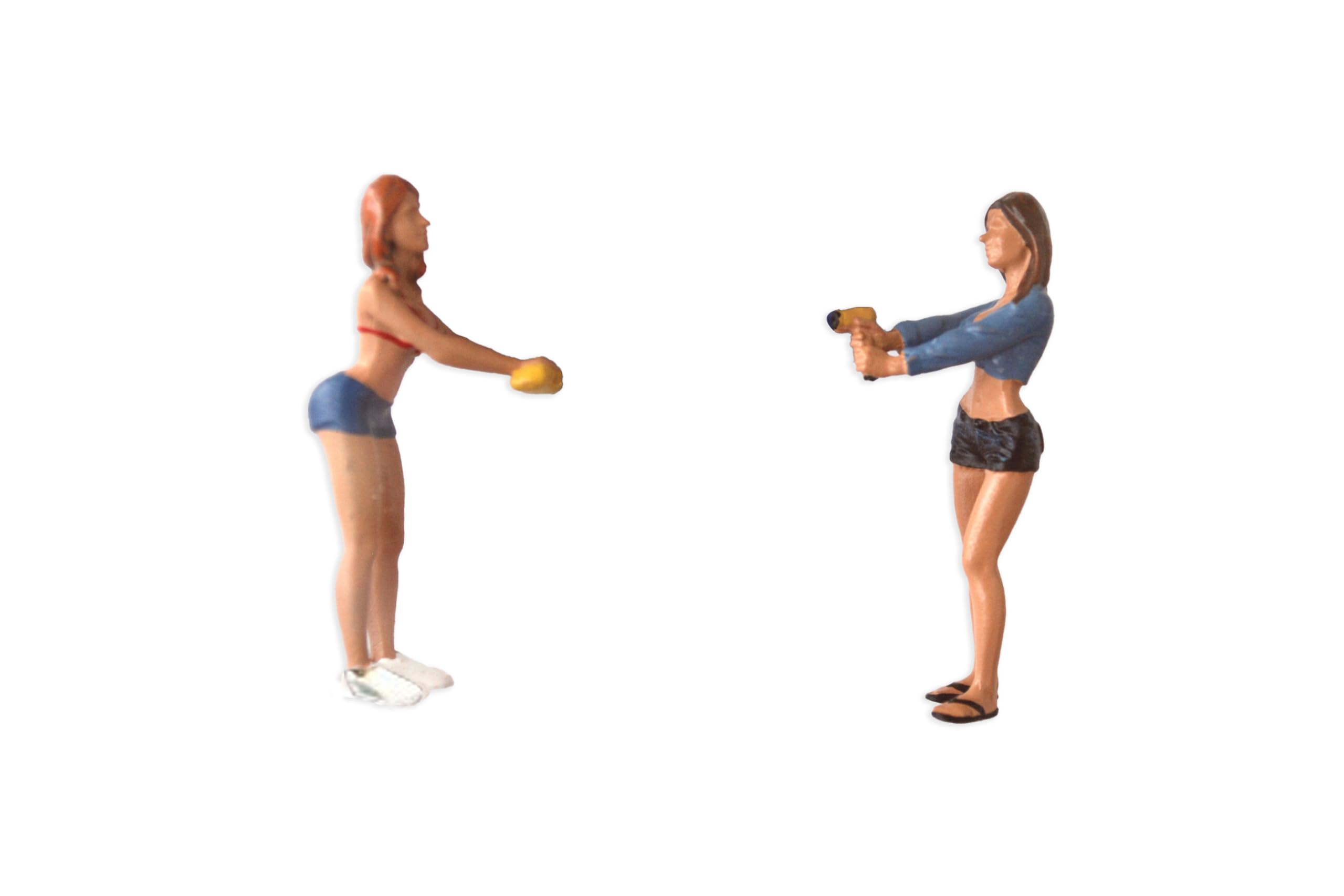 Car Wash Girls Set 2 Jessica and Jennifer 2 Piece Figure Set for 1/43 Scale Models by American Diorama