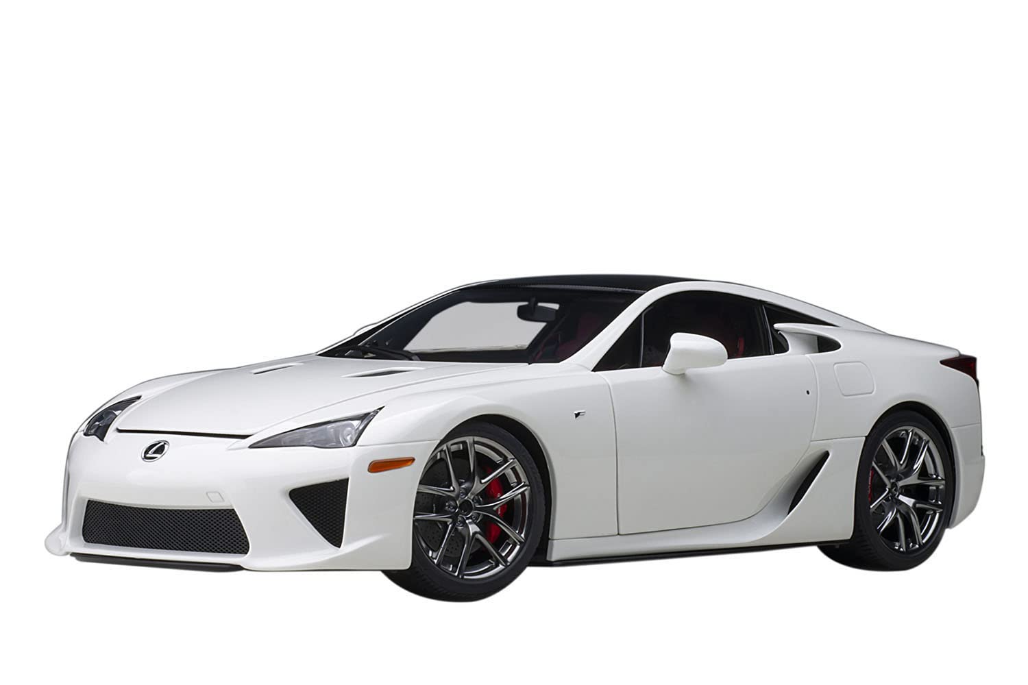 Lexus LFA Whitest White with Carbon Top 1/18 Model Car by Autoart