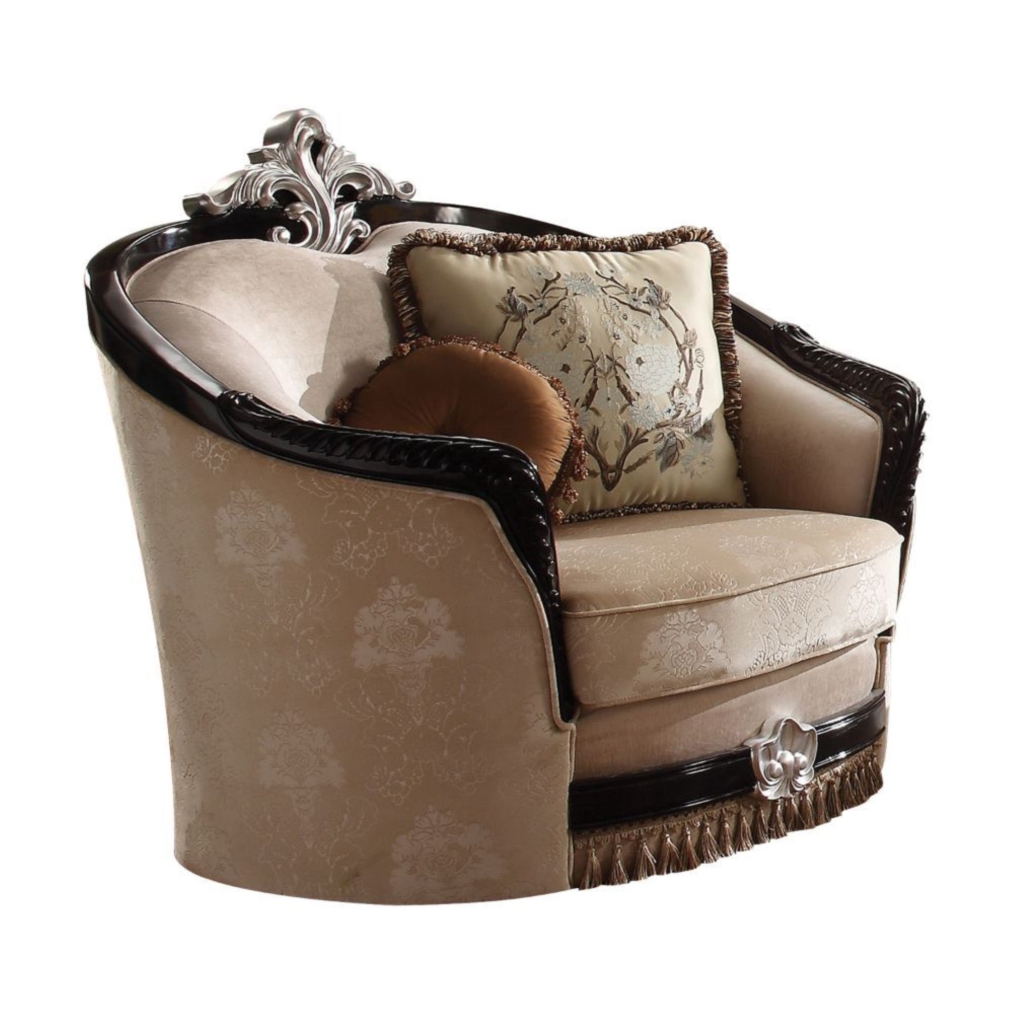 Chair & 2 Pillows
