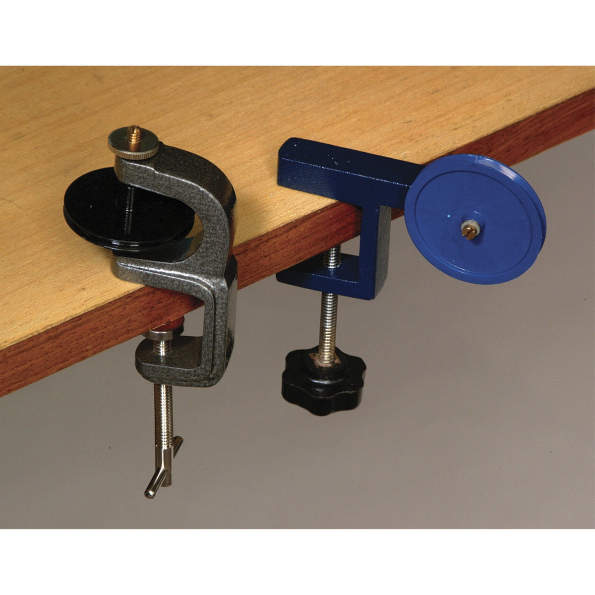 Frey Scientific Deluxe Bench Pulley With Clamp, Vertical, Steel Frame