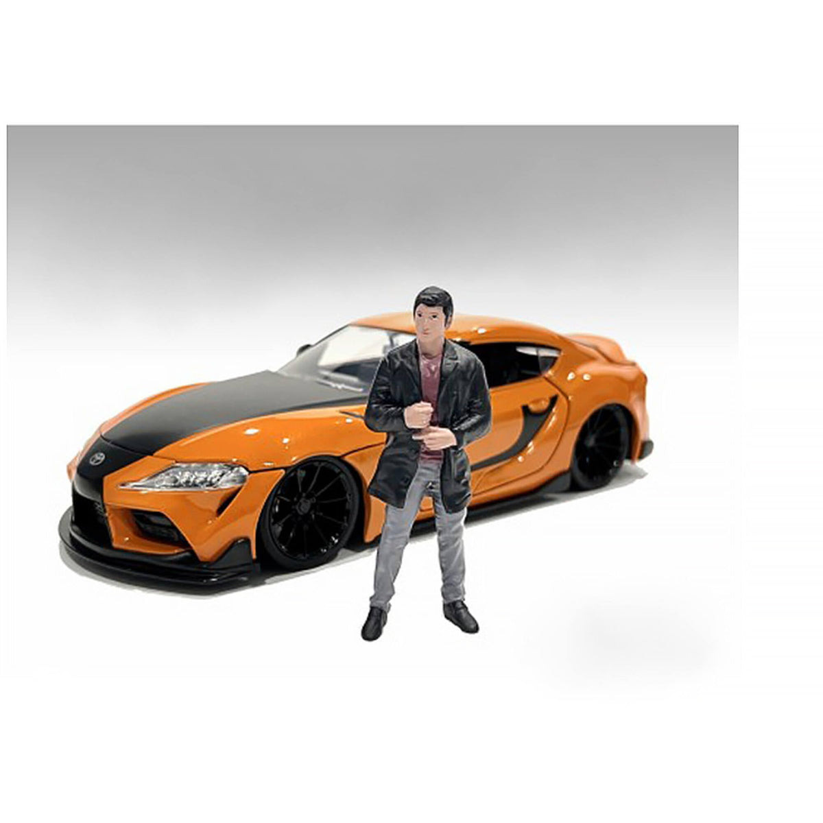 Car Meet 3 Figurine 3 For 1/24 Scale Models By American Diorama 76428