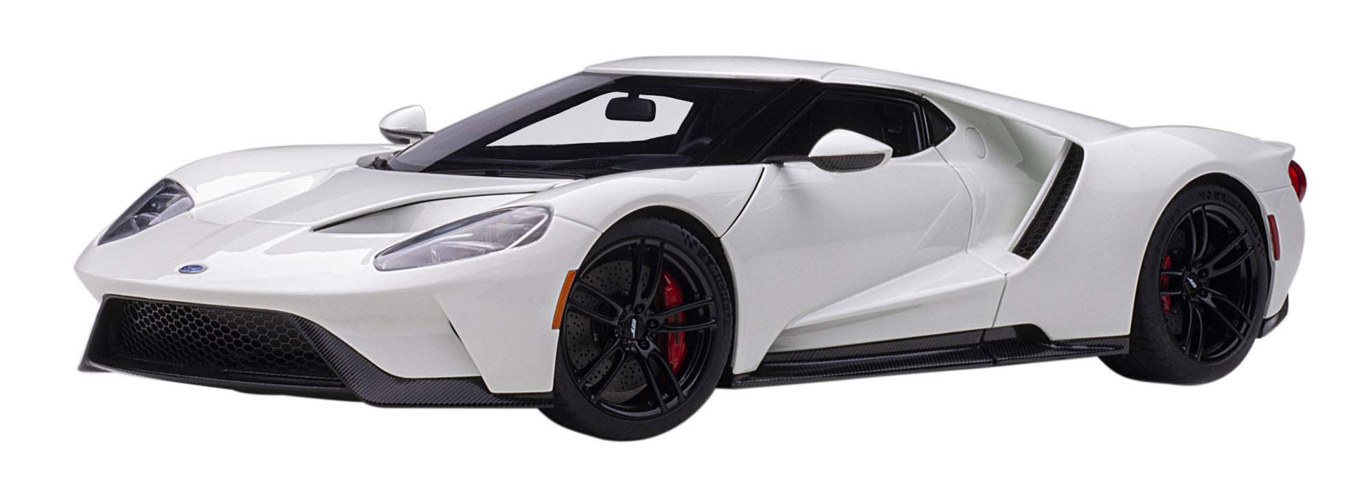 2017 Ford GT Frozen White 1/18 Model Car by Autoart