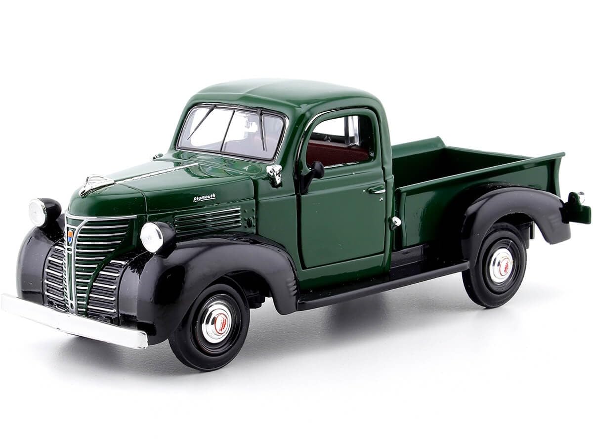 1941 Plymouth Pickup Green 1/24 Diecast Model Car by Motormax