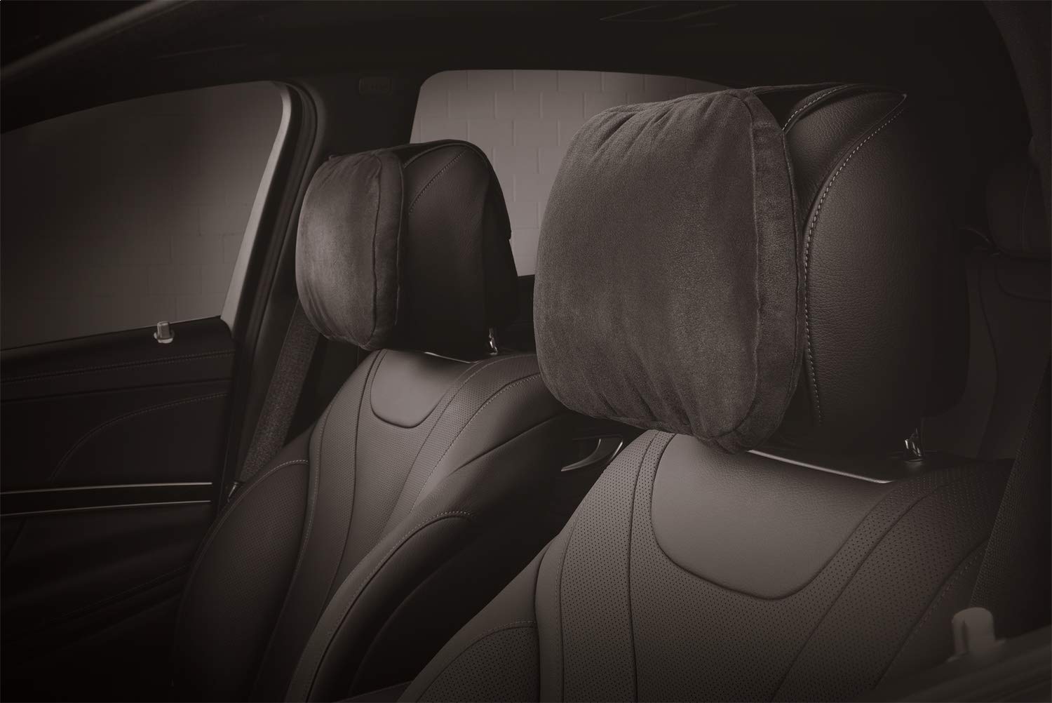 3D SUEDE HEADREST BLACK 1PC