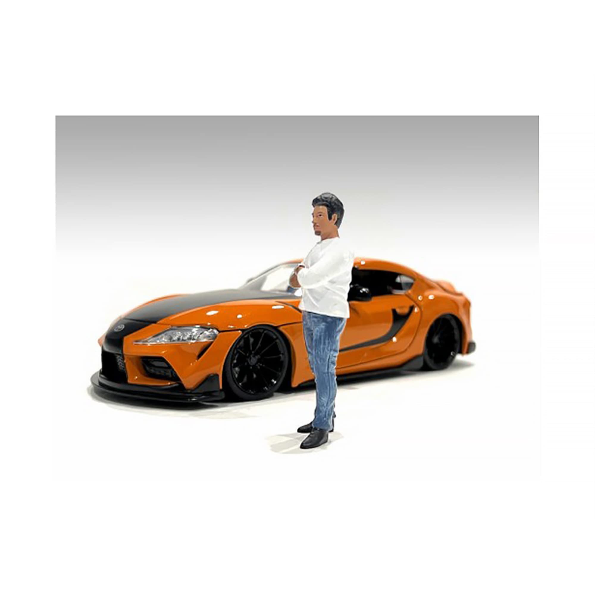Car Meet 3″ Figure 8 for 1/18 Scale Models by American Diorama