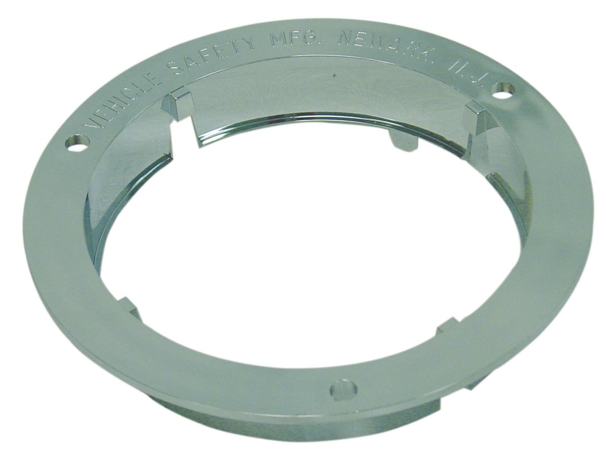 4  CHROME LOCKING FLANGE  - CARDED