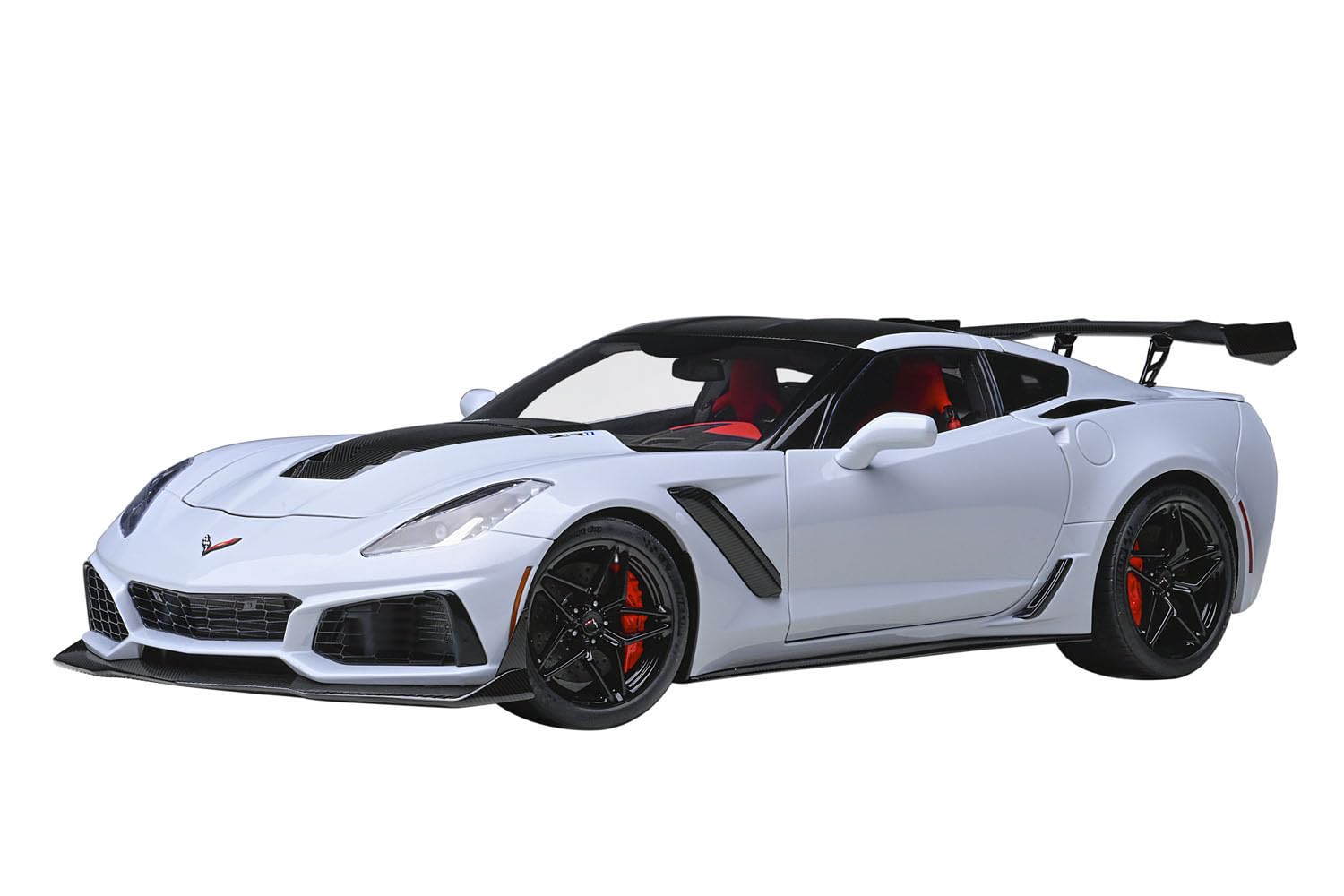 2019 Chevrolet Corvette C7 ZR1 Ceramic Matrix Gray Metallic with Carbon Top 1/18 Model Car by Autoart
