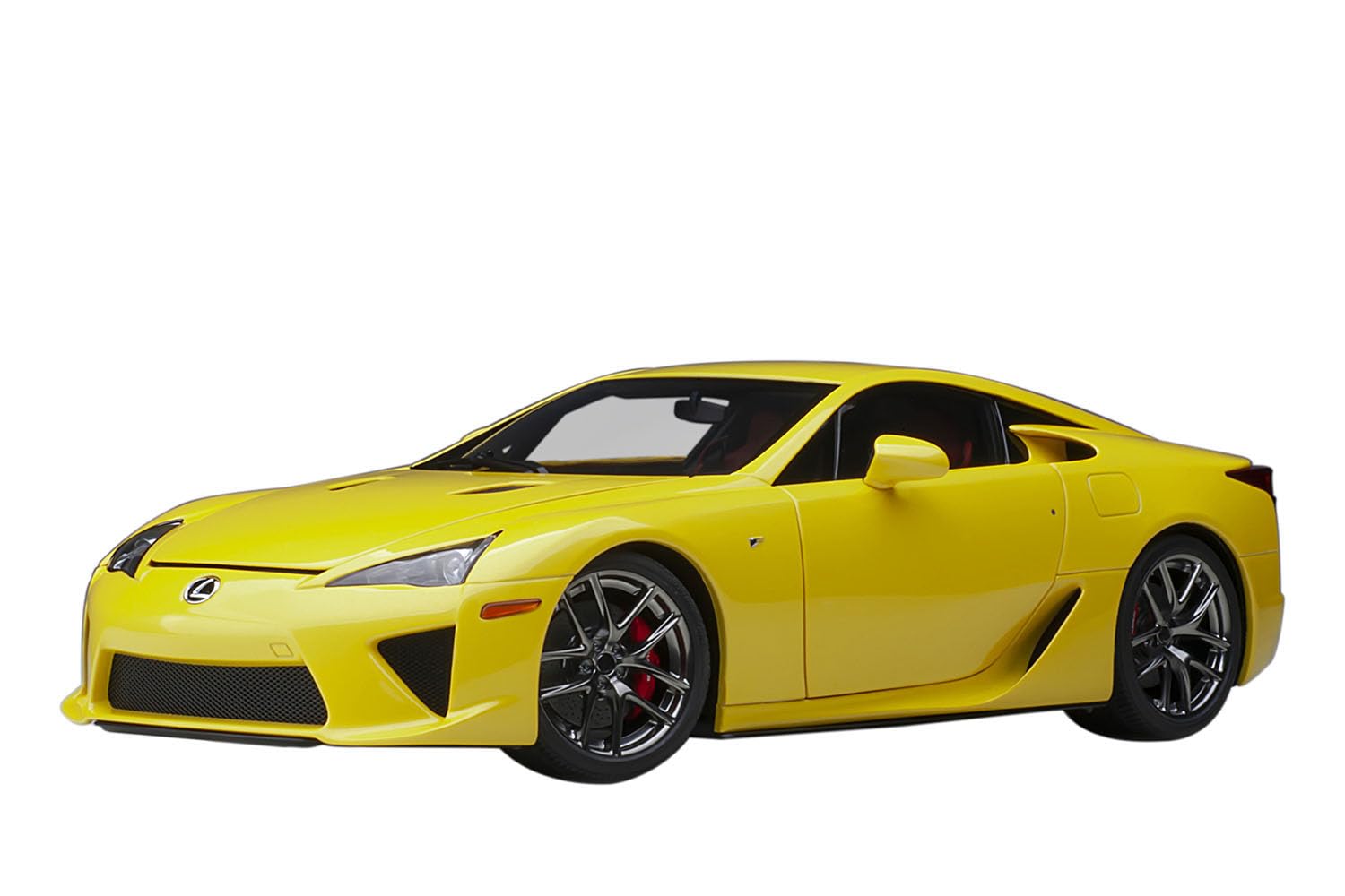 Lexus LFA Pearl Yellow with Red and Black Interior 1/18 Model Car by Autoart