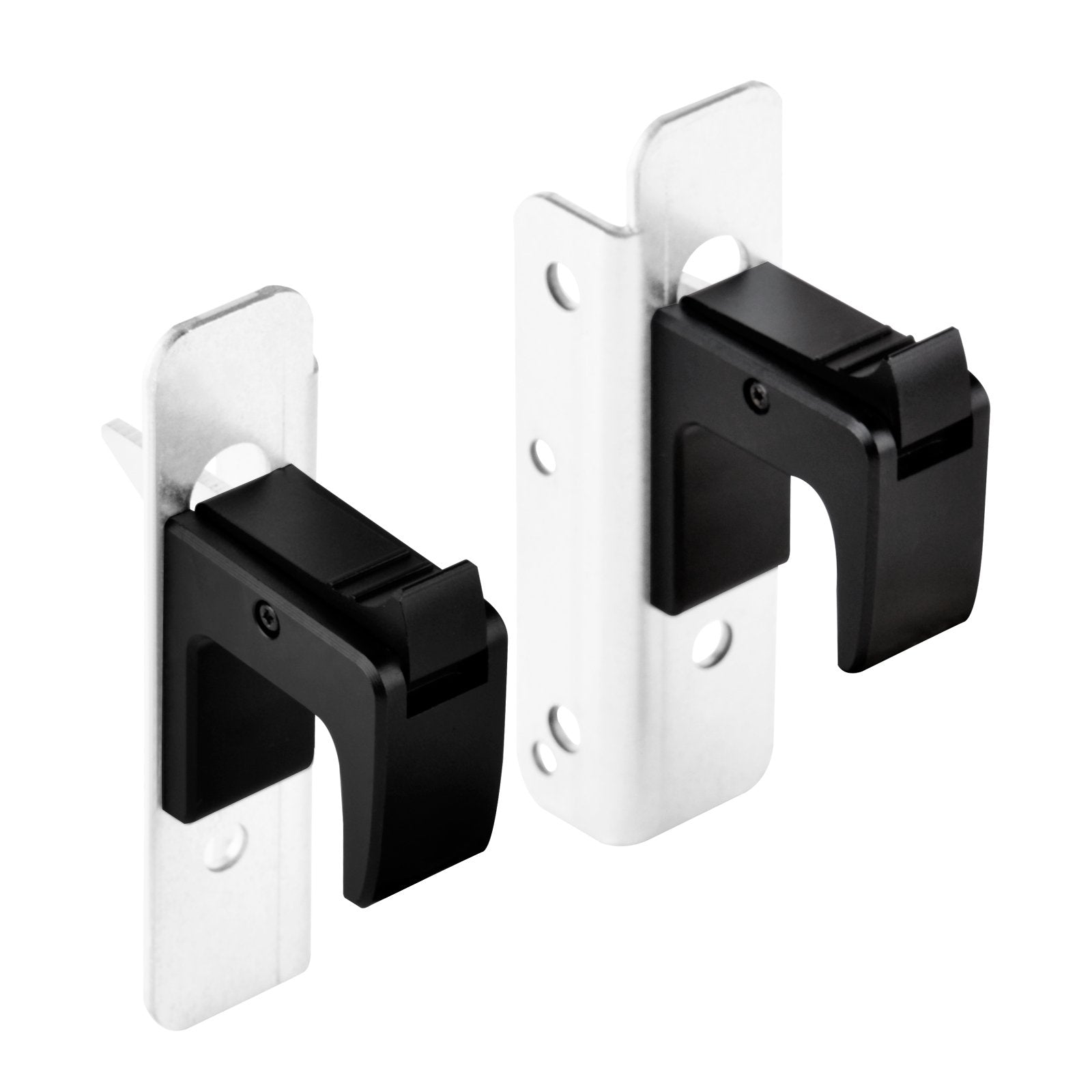 Auto lock handle for convenient fixation of 2U rackmount to cabinet