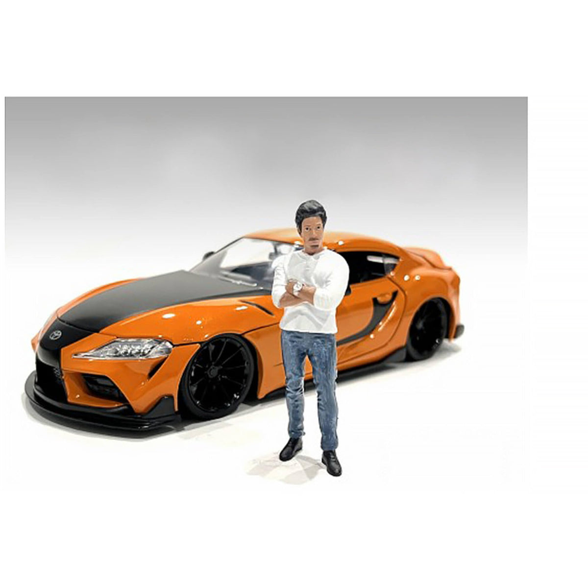 Car Meet 3 Figurine 8 For 1/24 Scale Models By American Diorama 76433