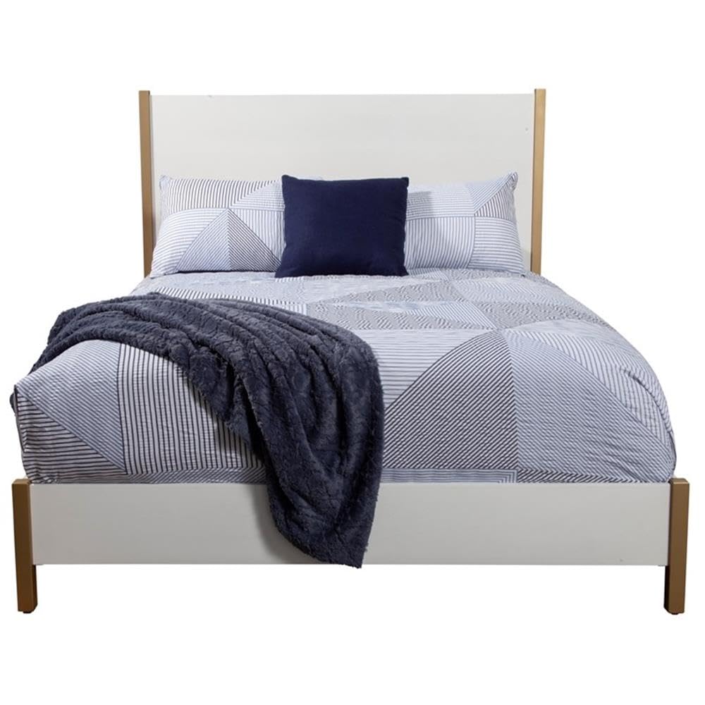 Madelyn California King Panel Bed