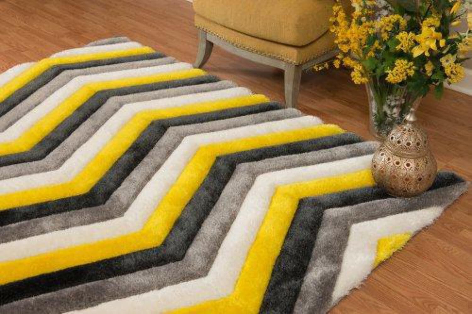 United Weavers Finesse Mellow Yellow Area Rug  53 X 72