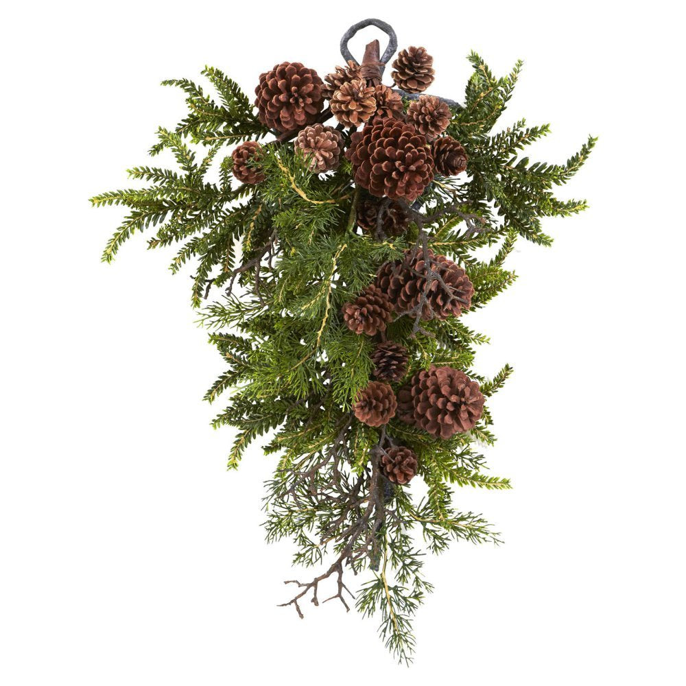 26????Pine & Pine Cone Teardrop