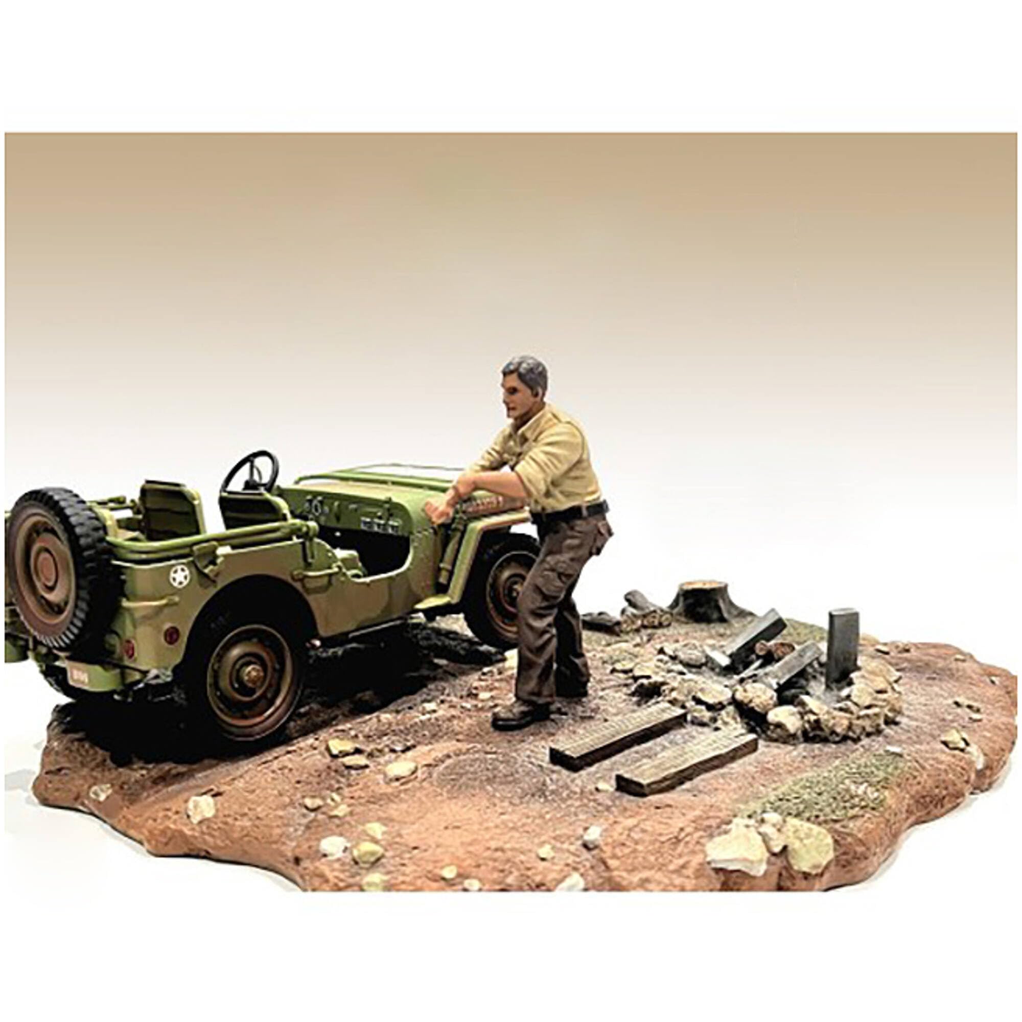 4X4 Mechanic Figure 3 for 1/18 Scale Models by American Diorama