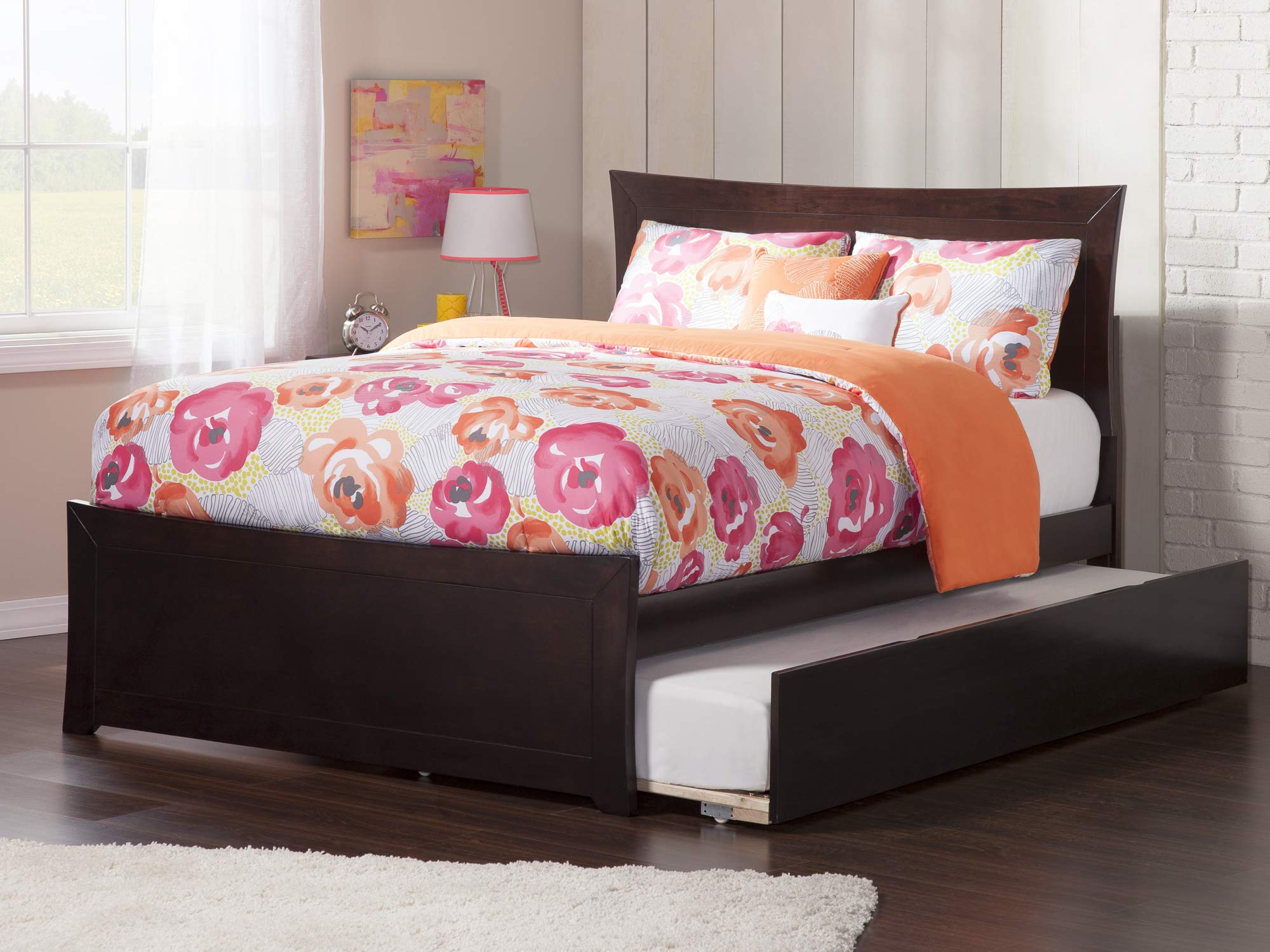 Metro Queen Bed with Matching Footboard and Twin Extra Long Trundle in Espresso