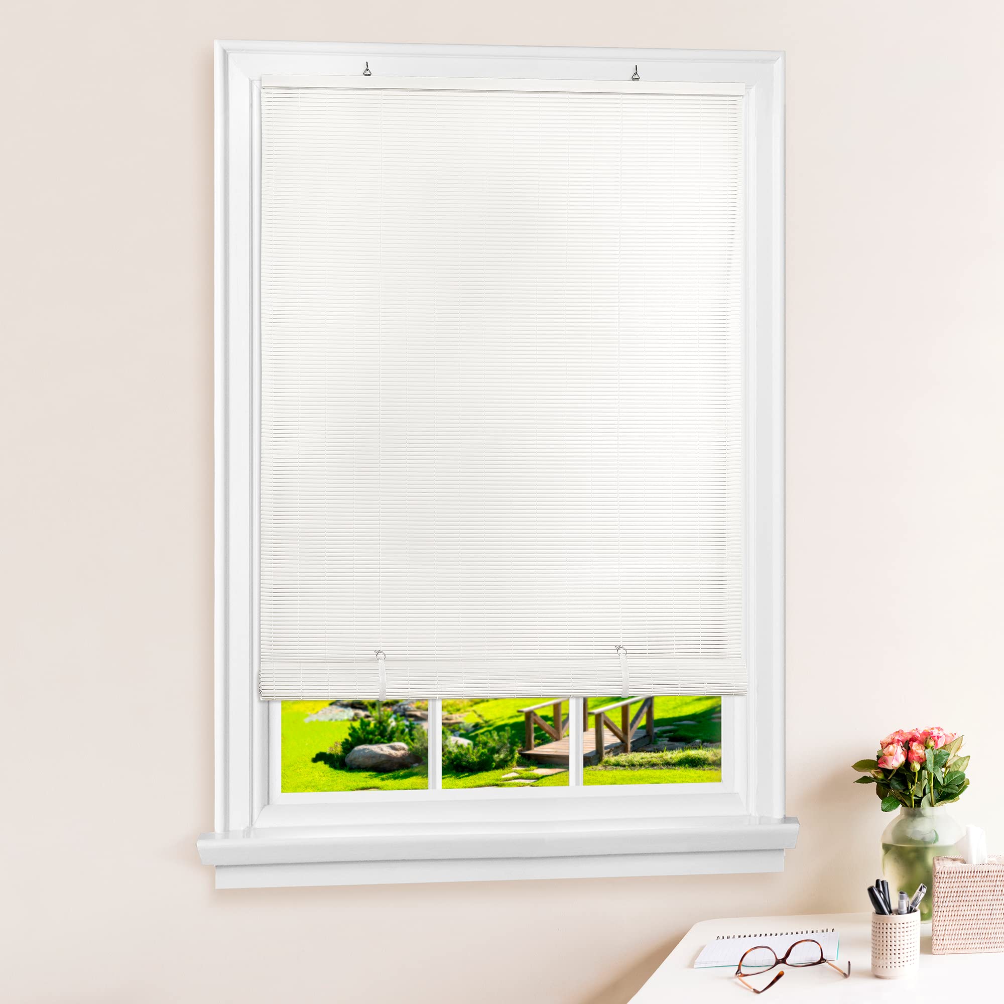 Cordless Solstice Vinyl Roll-Up Blind 30x72 - White