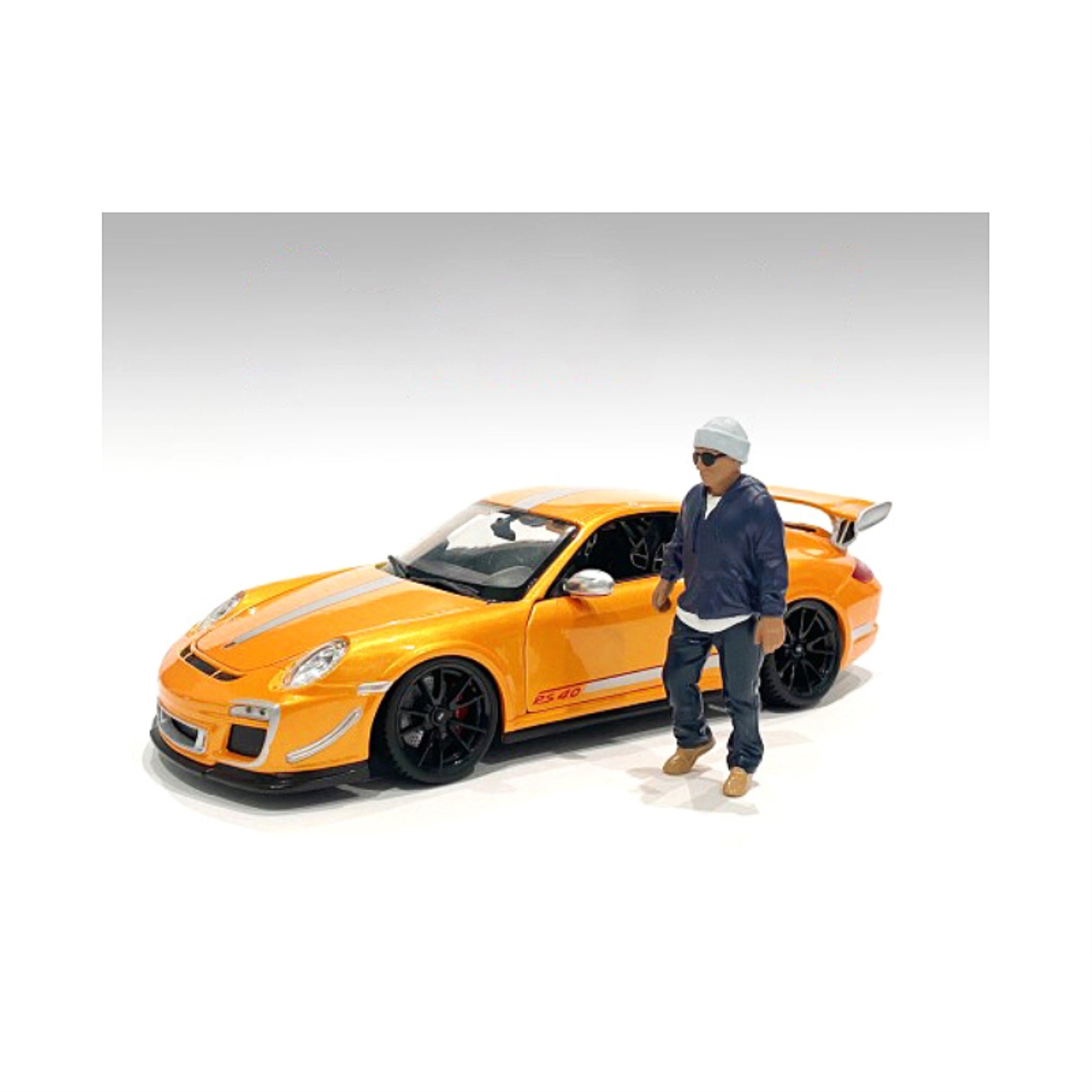 Car Meet 1' Figurine Iv For 1/24 Scale Models By American Diorama