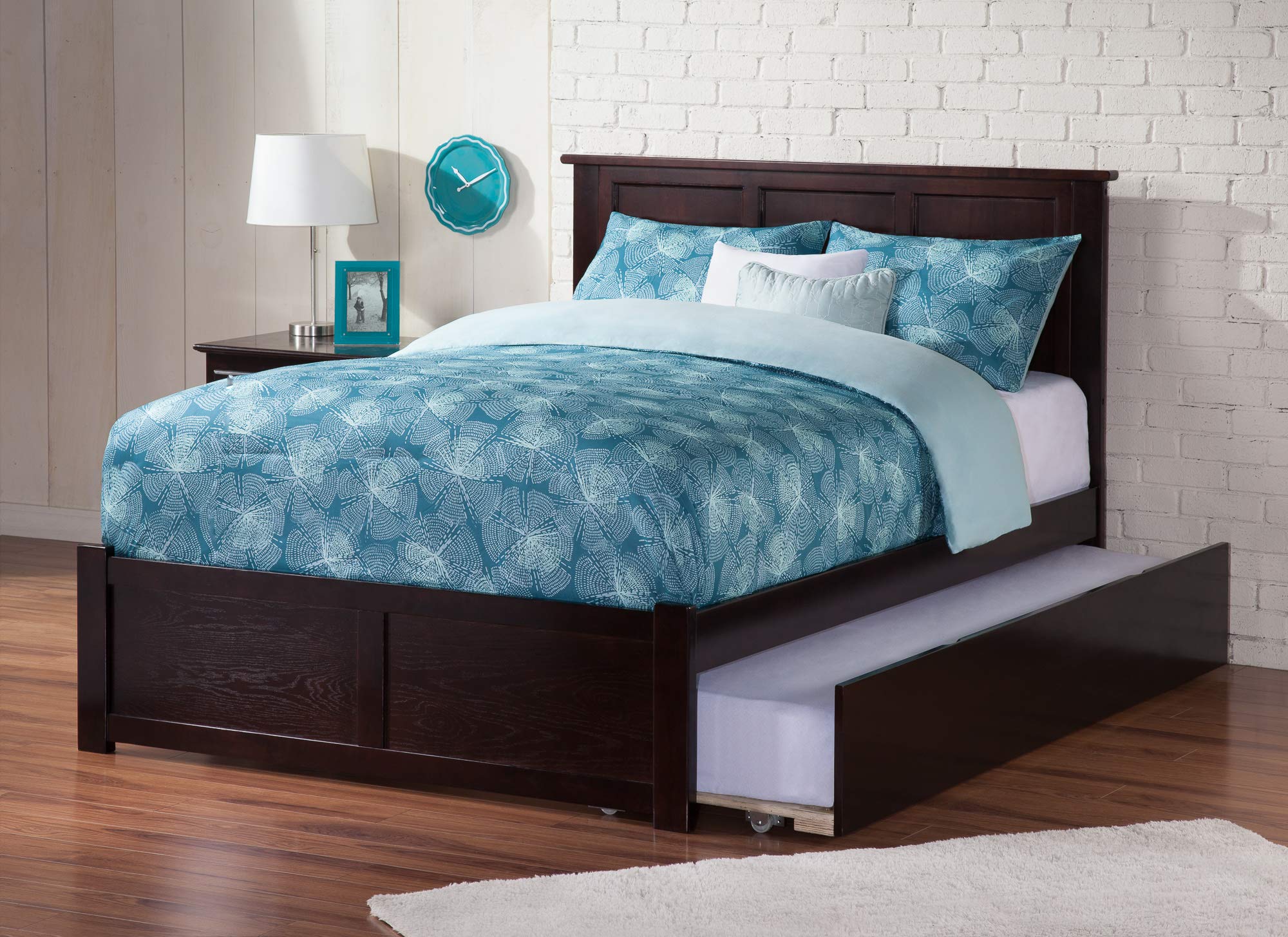 Madison Queen Solid Wood Platform Bed with Footboard & Twin XL Trundle in Espresso
