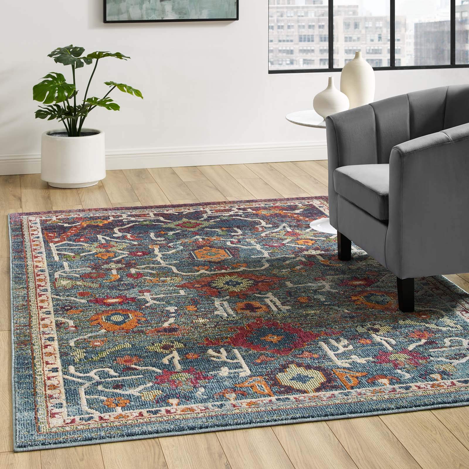 Tribute Every Distressed Vintage Floral 5x8 Area Rug - Multicolored
