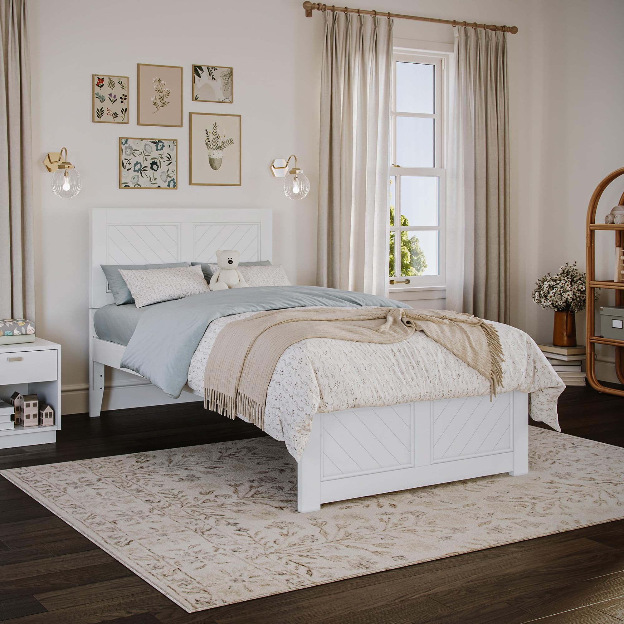 Canyon Twin Platform Bed with Matching Footboard in White