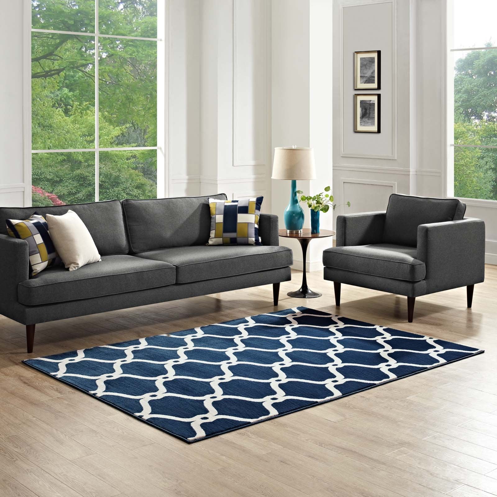 Beltara Chain Link Transitional Trellis 5x8 Area Rug - Moroccan Blue and Ivory