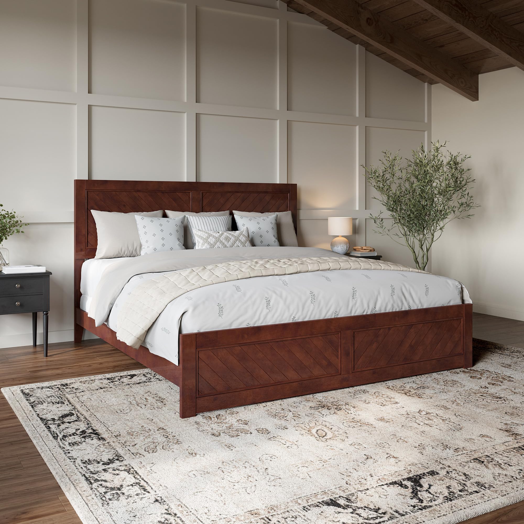Canyon King Traditional Bed with Matching Footboard in Walnut