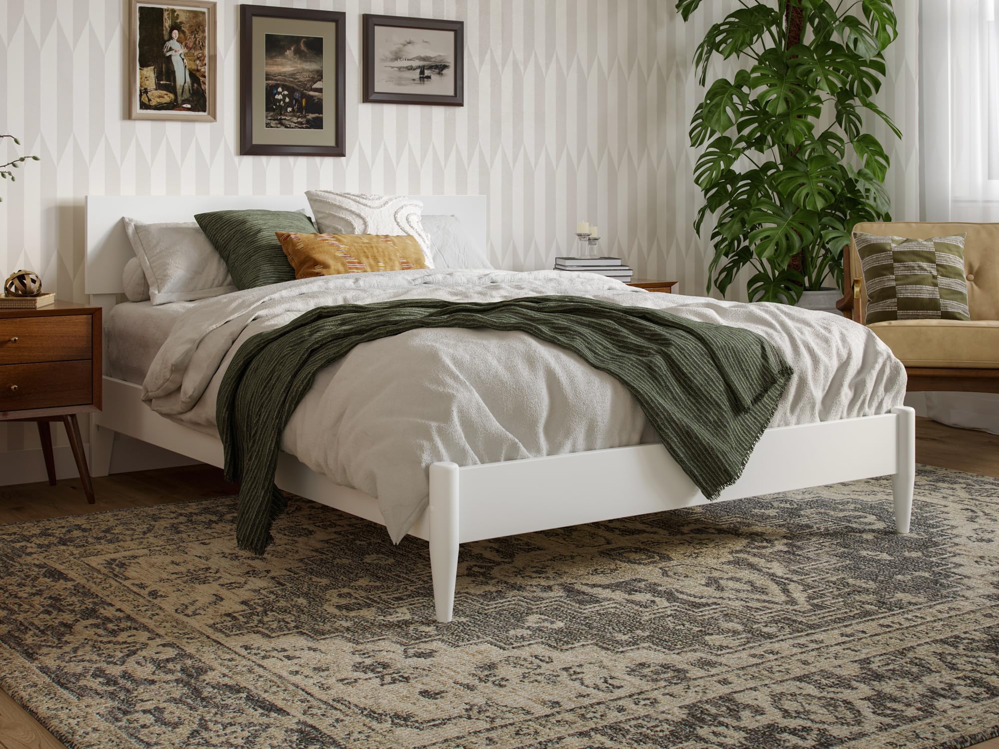 Aria Full Solid Wood Modern Low Profile Platform Bed in White
