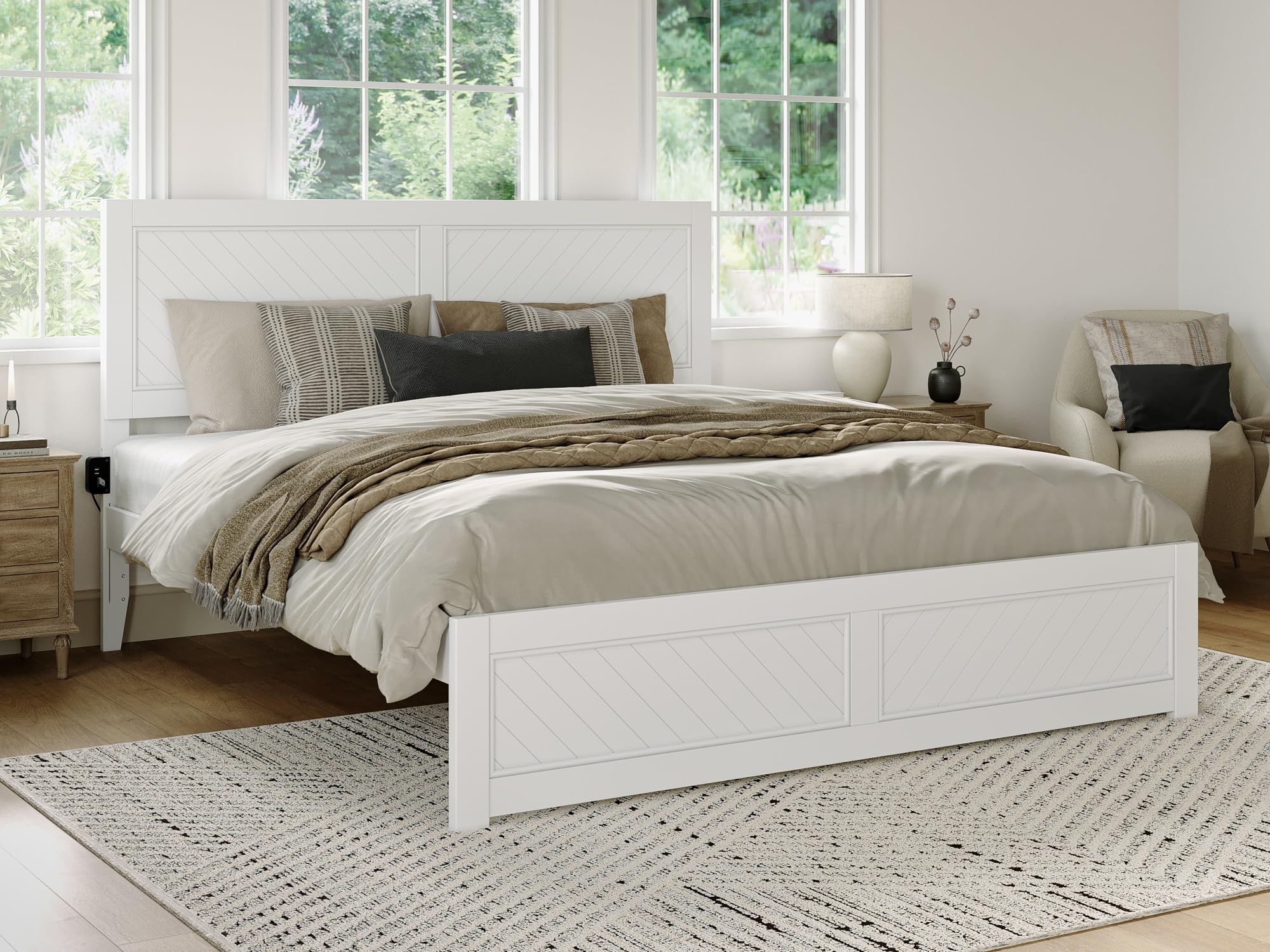 Canyon King Platform Bed with Matching Footboard in White